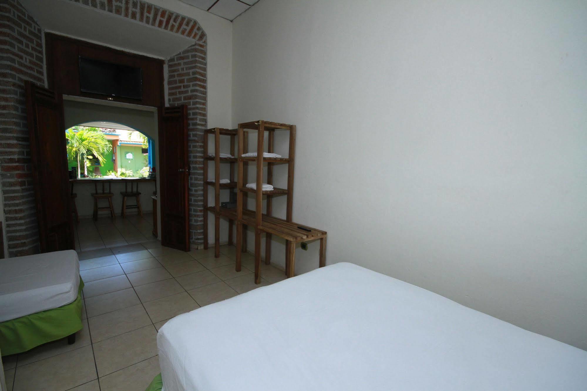 Hostal Casa Verde Santa Ana Esterno foto
