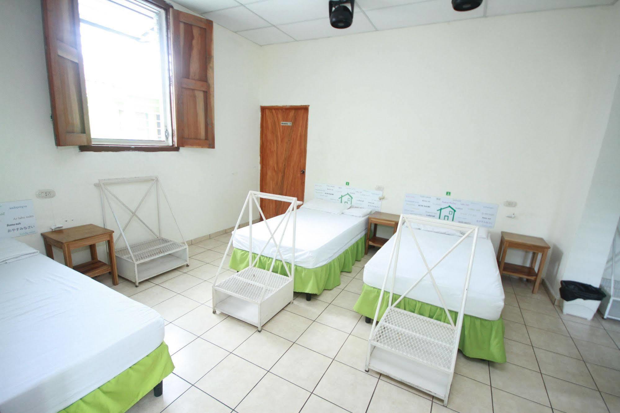Hostal Casa Verde Santa Ana Esterno foto